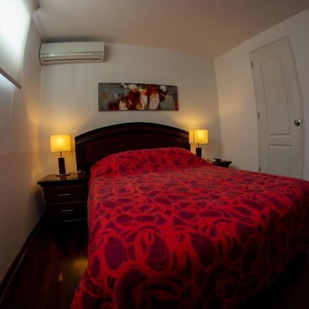 Bed & Breakfast - La Casa De Ceci Лима Екстериор снимка