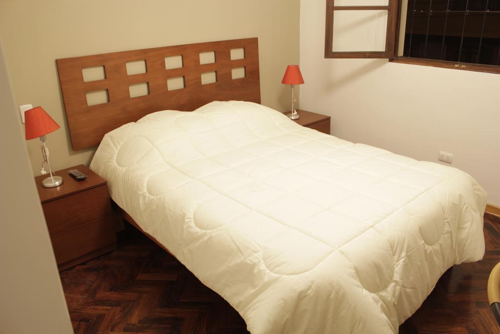 Bed & Breakfast - La Casa De Ceci Лима Екстериор снимка