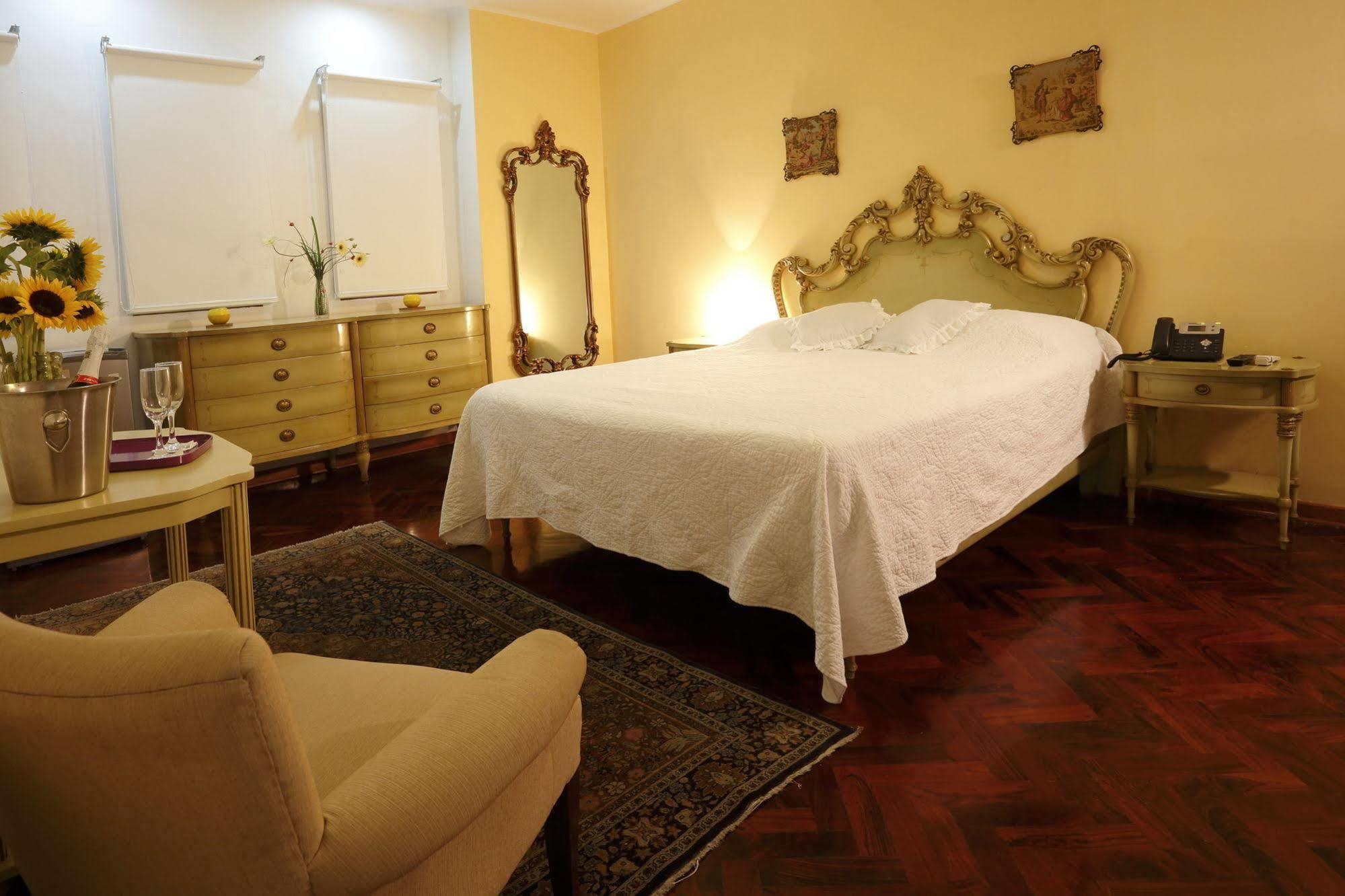 Bed & Breakfast - La Casa De Ceci Лима Екстериор снимка