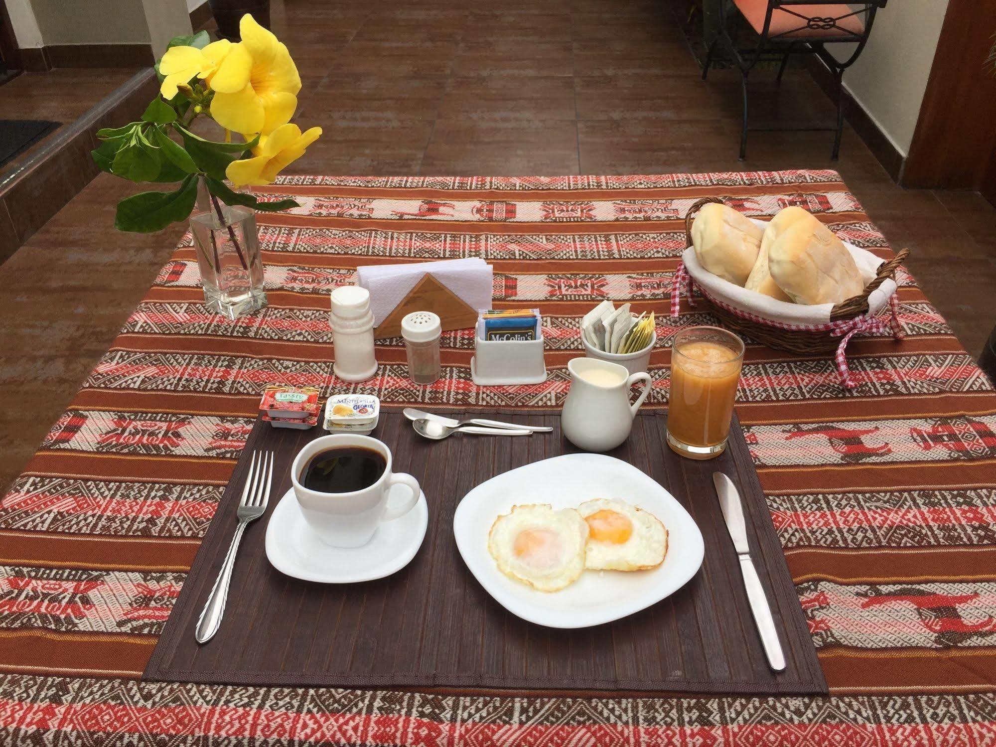 Bed & Breakfast - La Casa De Ceci Лима Екстериор снимка